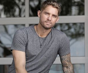 Brett Young - images