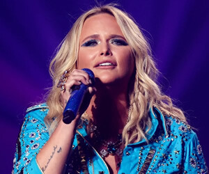 Miranda Lambert Height, Weight, Religion, Net Worth, Age, B