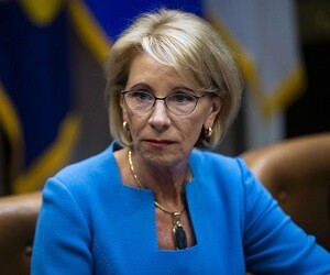 Betsy DeVos Height, Weight, Religion, Net Worth, Age, Biogr