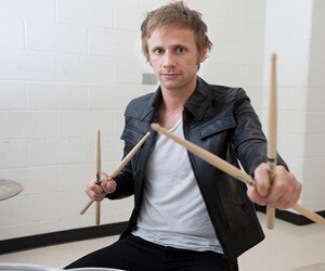 Dominic Howard Height, Weight, Religion, Net Worth, Age, Bi