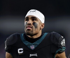 Jalen Hurts Height, Weight, Religion, Net Worth, Age, Biogr